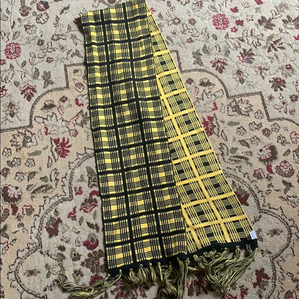 Black and Yellow Steelers Colors Scarf